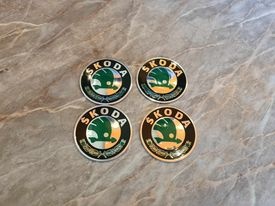 znak skoda - plíšek originalni do stredu kol poklicek