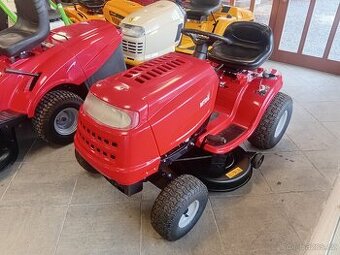 Prodám zahradní traktor MTD 12.5Hp