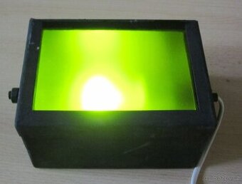 Lampa do temné komory se zeleným filtrem pro ČB fotografii