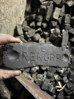 Uhelné brikety Rekord