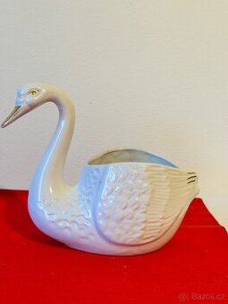 Bílý porcelán - květináč, popelník atd