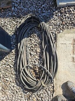 kabel 380v měděný, 4 žíly,cca 60m, prodlužovací