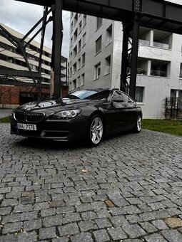 BMW - 640i