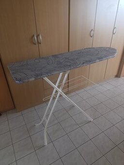 Prodám žehlící prkno