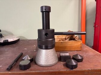 Přesná stavitelná podpěra ZVL