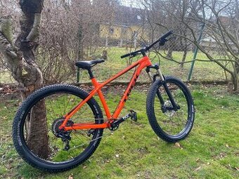 Kolo TREK Rascoe 8, vel. L