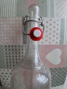 STARÁ  LÁHEV S KERAMICKOU ZÁTKOU