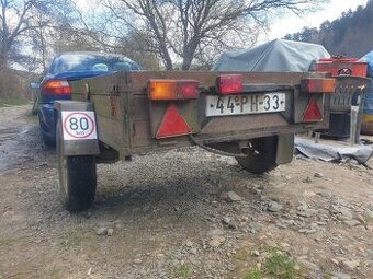 Přívěsný vozík bez TP