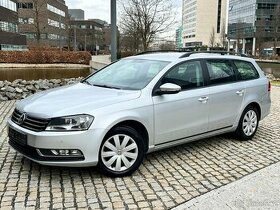 Volkswagen Passat Variant 2.0TDI DSG SENZORY VÝHŘEV SERVISKA
