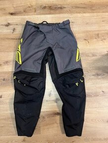 Kalhoty FLY - F16 vel 38.