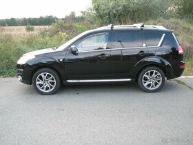 Prodám SUV Citroen C-Crosser 2,2 HDi Exclussive