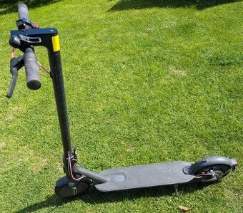 Elektrokoloběžka Xiaomi Scooter Pro 2
