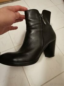 Kotníkové kozačky Lasocki CCC - kůže, vel. 40 - zánovní