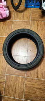 Zimni pneu 225/40 R18