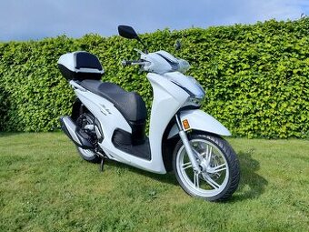 Honda SH 350i ABS - 1