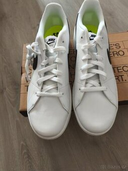 Nike 44 nové