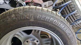 Pneu Kormoran 185/65/15 2x dot24