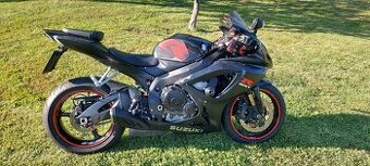 Suzuki GSX-R 750 K7