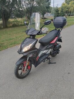 Skútr Maxon Ardour B 125