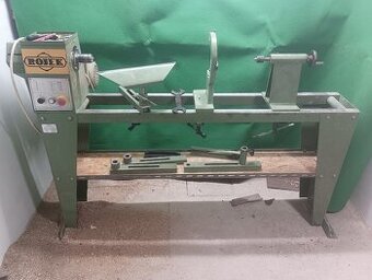 SOUSTRUH NA DŘEVO  ROJEK