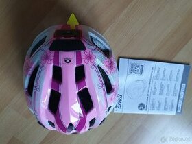 nová dětská cyklistická helma
