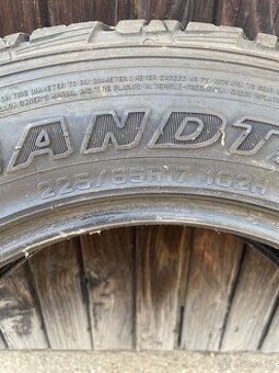 Pneu 225/65/17  102H DUNLOP GRANDTREK  AT3