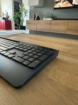 Bezdrátová klávesnice OMOTON WK208 – zcela nepoužitá