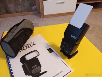 Blesk Canon 380EX Speedlite a Canon EOS1200D