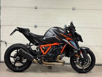 KTM 1390 Super Duke R