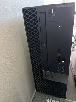 PC Dell s monitorem sestava