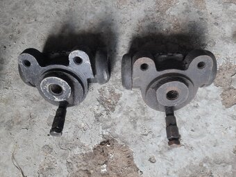 Náhradní díly- brzdový válec, parabola, spínač brzdových svě