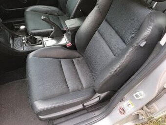 Honda Accord 7G combi - Polokožené sedačky
