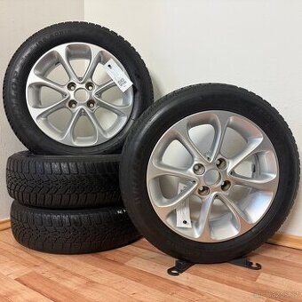 SMART FORTWO 4x100 R15 ET32+ZIMNÍ 185/60R15 4,5mm