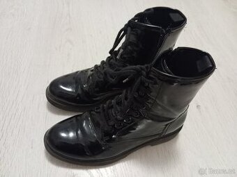 Černé lesklé kotníkové boty Jenny fairy, vel. 37