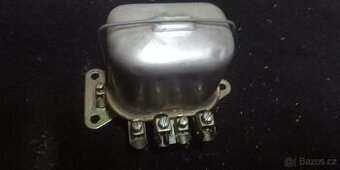 Trabant Wartburg  regulátor dobíjení