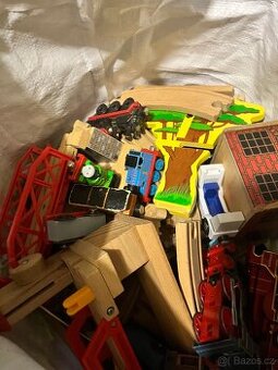 Dětské dřevěné vláčky