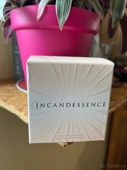 Dámský parfém Incandessence Avon