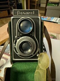 Prodám fotoaparàt Flexaret - 1