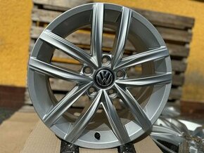 Originální alu kola 5x112 r16 VW Golf VII HITA