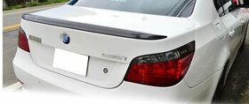 Spoiler na kufr v M5 designu na vozy BMW 5 E60 - černý lesk
