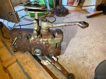 Víko hydrauliky Zetor 3011