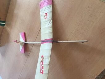 Retro kousek - 1