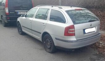 9102 - Octavia 2 - 1.6 fsi