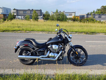Kawasaki Vulcan VN900 Custom, nové pneu, po servisu -