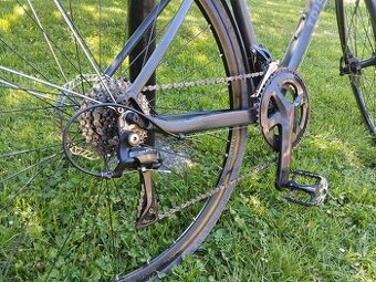 Silniční kolo TRIBAN RC500, velikost M