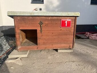 Prodám zateplenou psí boudu - 1