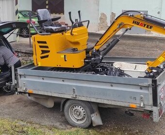 Brzděný přívěs, vlek 1300kg