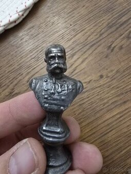 František Josef/ Franc Josef menší kovová busta