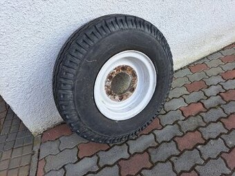 Pneu 8,25-15