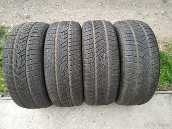 Prodám zánovní zimní pneu Pirelli 235/55/18